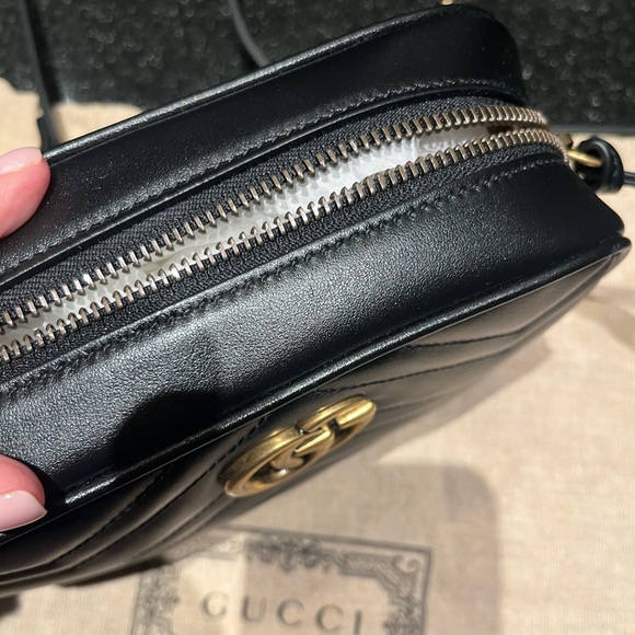 GUCCI MARMONT MINI SHOULDER BAG - Picture 4 of 4